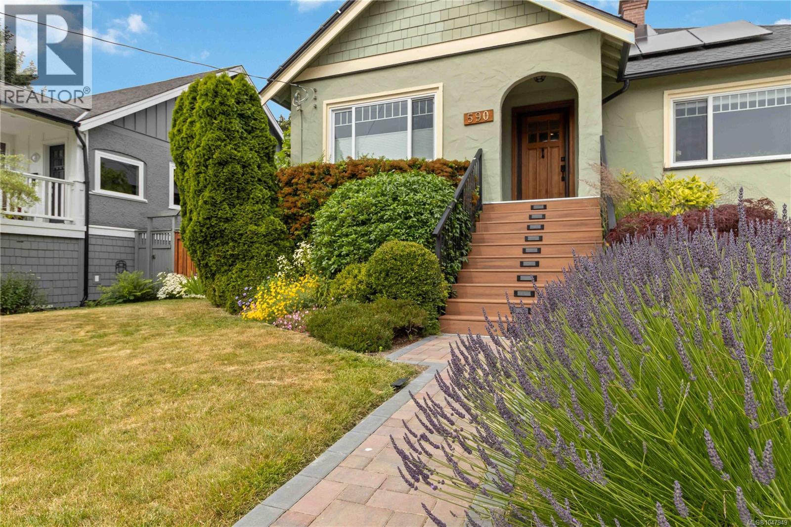 590 Monterey Ave - 7