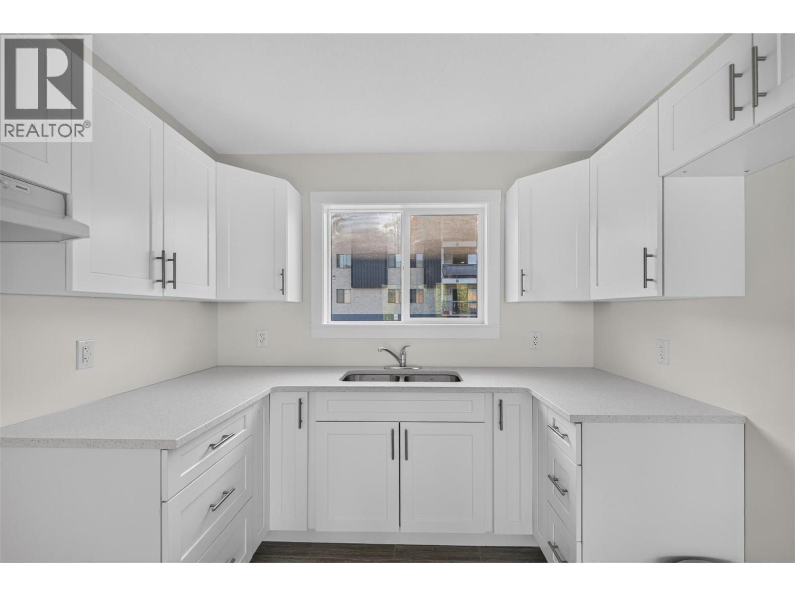 #206 4004 34 Street - 8