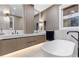 14295 73a Avenue, Surrey, BC V3W2R9 Photo 24