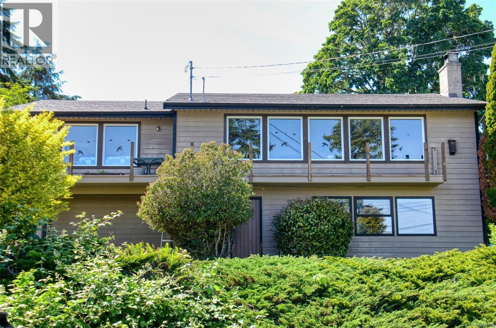 6972 Sea Lion Way - 2