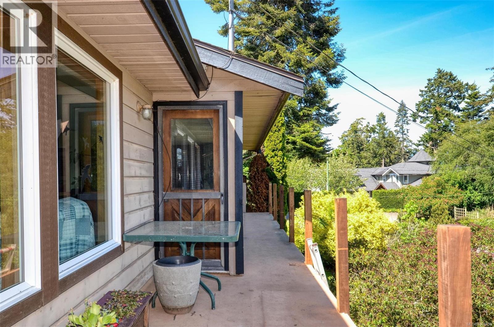 6972 Sea Lion Way - Image 39
