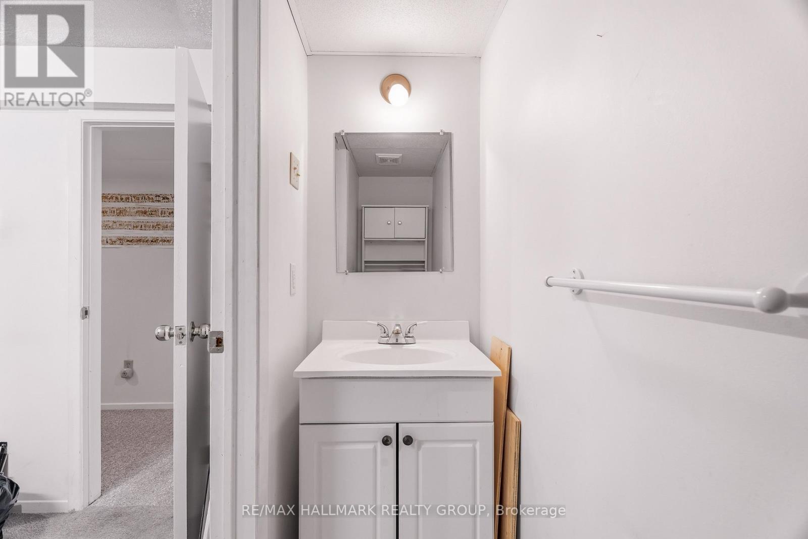 154 PRESLAND ROAD - 42