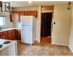 26 Ogilvie Cres, Faro, YT Y0B1K0 Photo 8