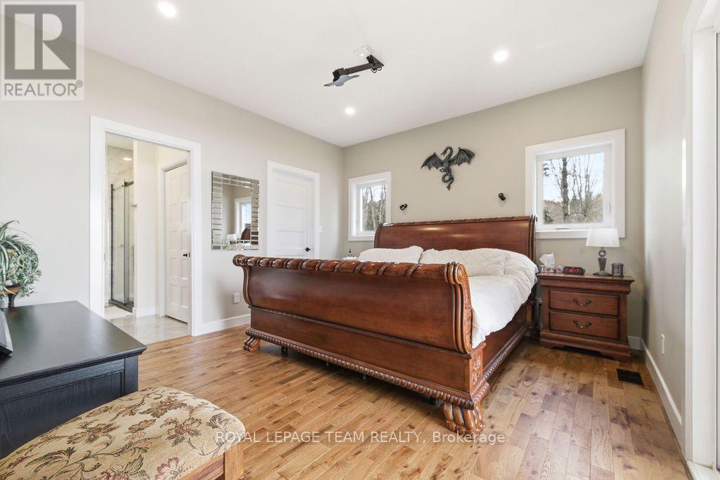42153 COMBERMERE ROAD - Image 35