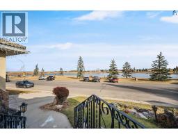 Primary Bedroom - 607 9 Street Se, High River, AB T1V1L1 Photo 9