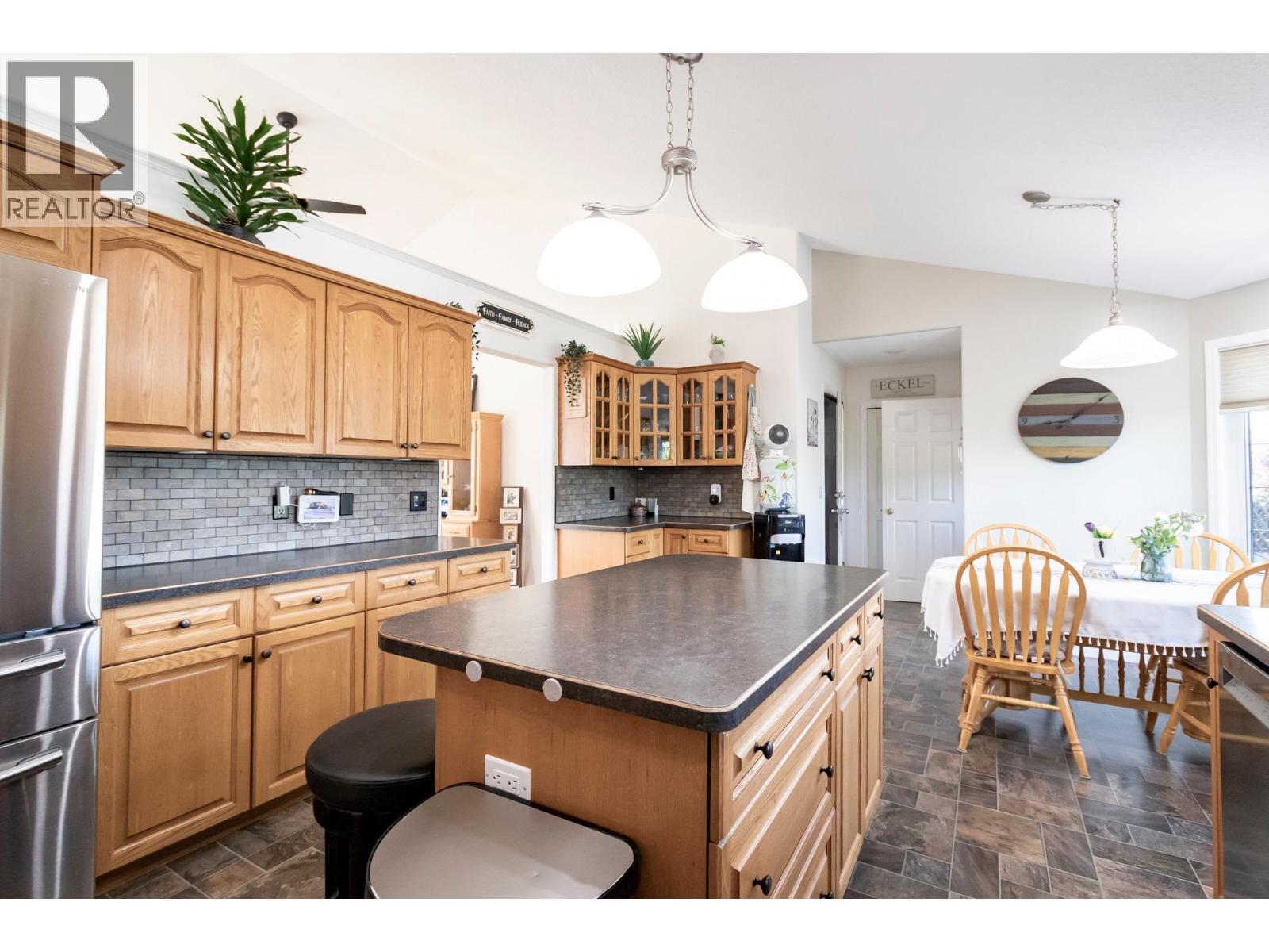 12098 91 STREET, Fort St. John