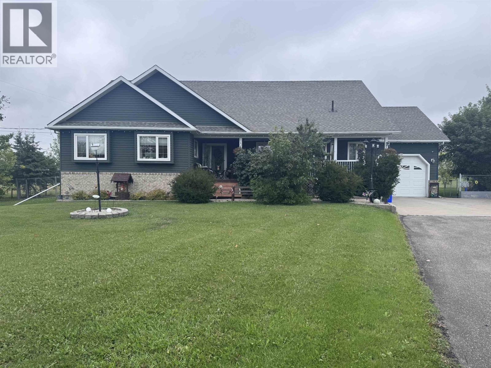 12098 91 STREET, Fort St. John