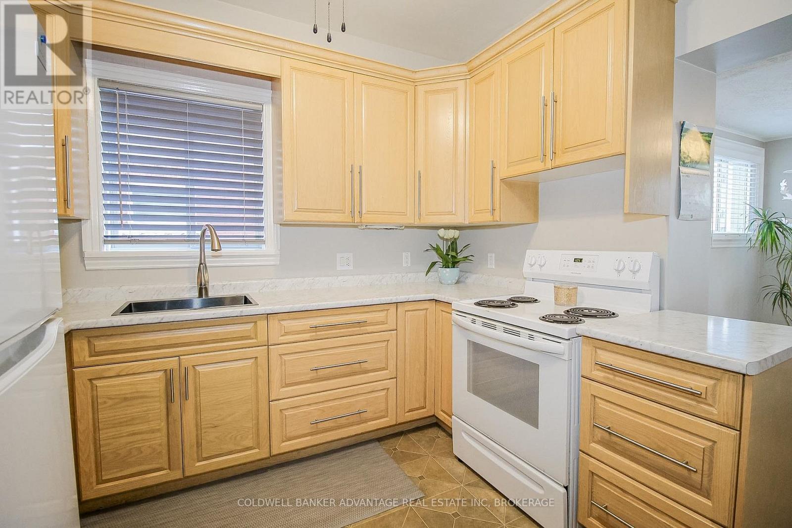 4859 WILLMOTT STREET - 16