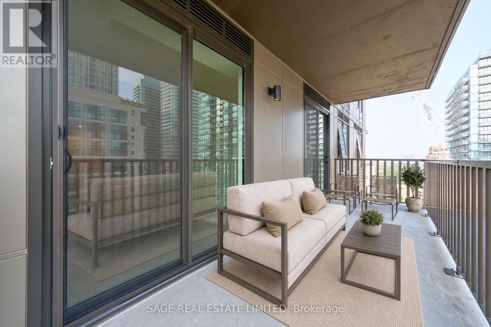 #1508 109 ERSKINE AVENUE - 23