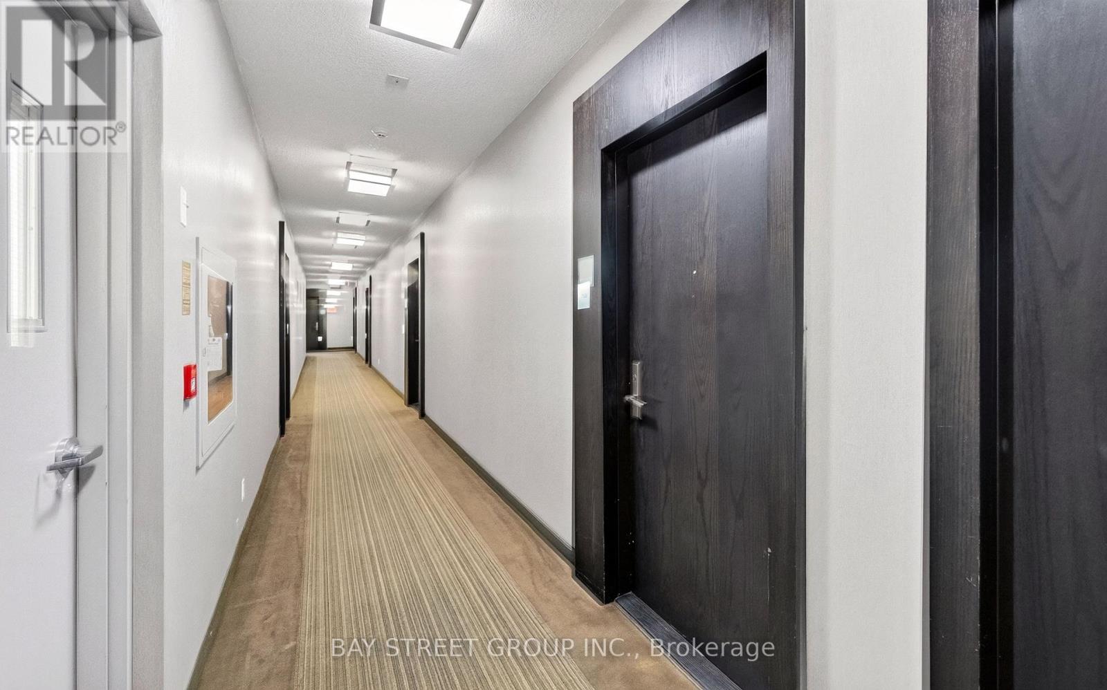 #709 770 BAY STREET - Image 25