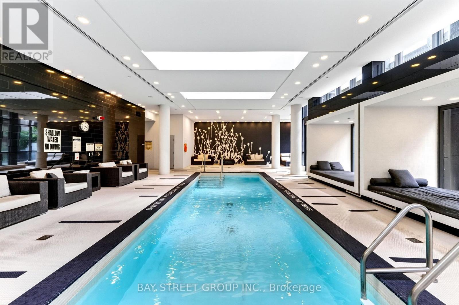 #709 770 BAY STREET - Image 30