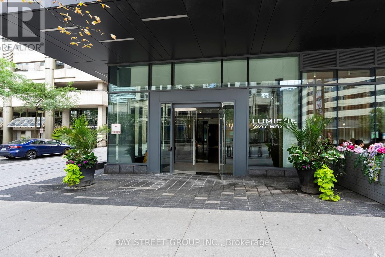 #709 770 BAY STREET - Image 32