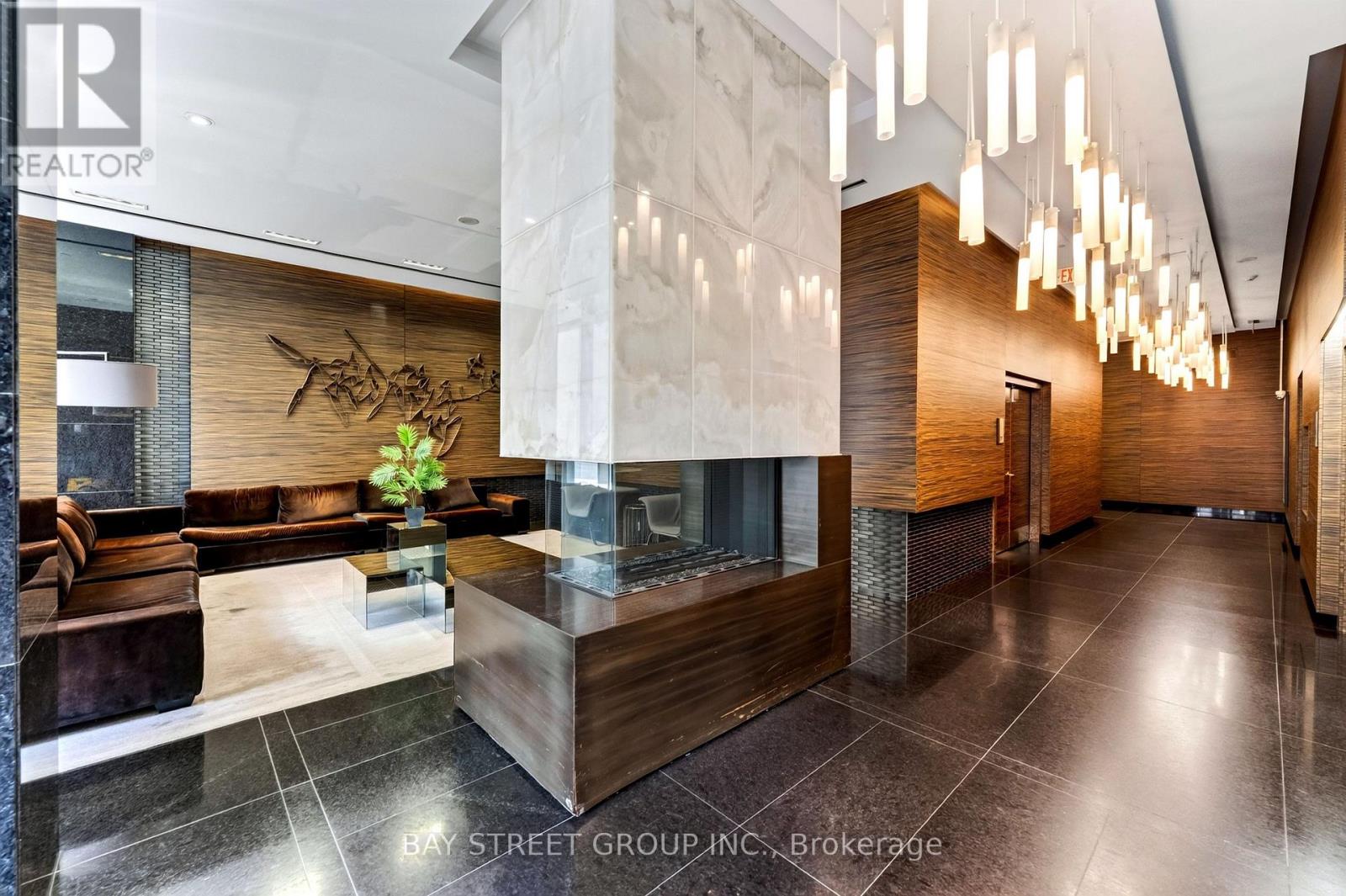 #709 770 BAY STREET - Image 33