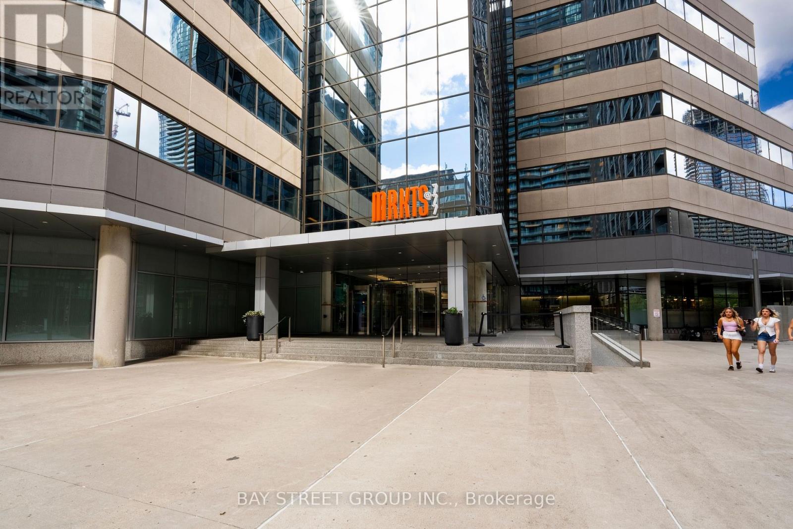 #709 770 BAY STREET - Image 36
