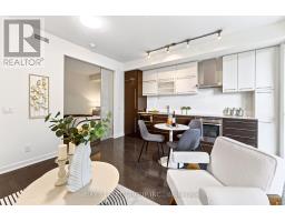 709 - 770 Bay Street, Toronto, ON M5G0A6 Photo 11