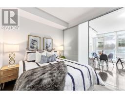 709 - 770 Bay Street, Toronto, ON M5G0A6 Photo 13