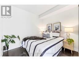 709 - 770 Bay Street, Toronto, ON M5G0A6 Photo 14