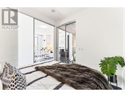 709 - 770 Bay Street, Toronto, ON M5G0A6 Photo 15