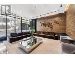 709 - 770 Bay Street, Toronto, ON M5G0A6 Photo 34