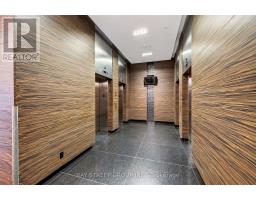 709 - 770 Bay Street, Toronto, ON M5G0A6 Photo 35
