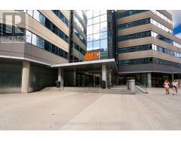 709 - 770 Bay Street, Toronto, ON M5G0A6 Photo 36