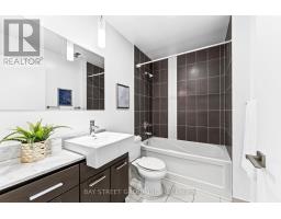 709 - 770 Bay Street, Toronto, ON M5G0A6 Photo 6