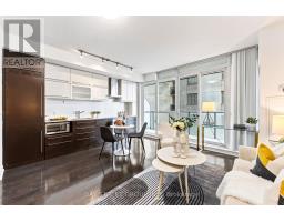 709 - 770 Bay Street, Toronto, ON M5G0A6 Photo 8