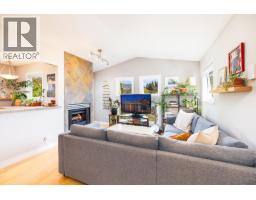 303 1528 Bowser Avenue, North Vancouver, BC V7P2Y3 Photo 17