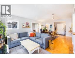 303 1528 Bowser Avenue, North Vancouver, BC V7P2Y3 Photo 9
