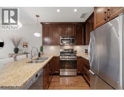 301 5099 Springs Boulevard, Delta, BC V4M0A2 Photo 9