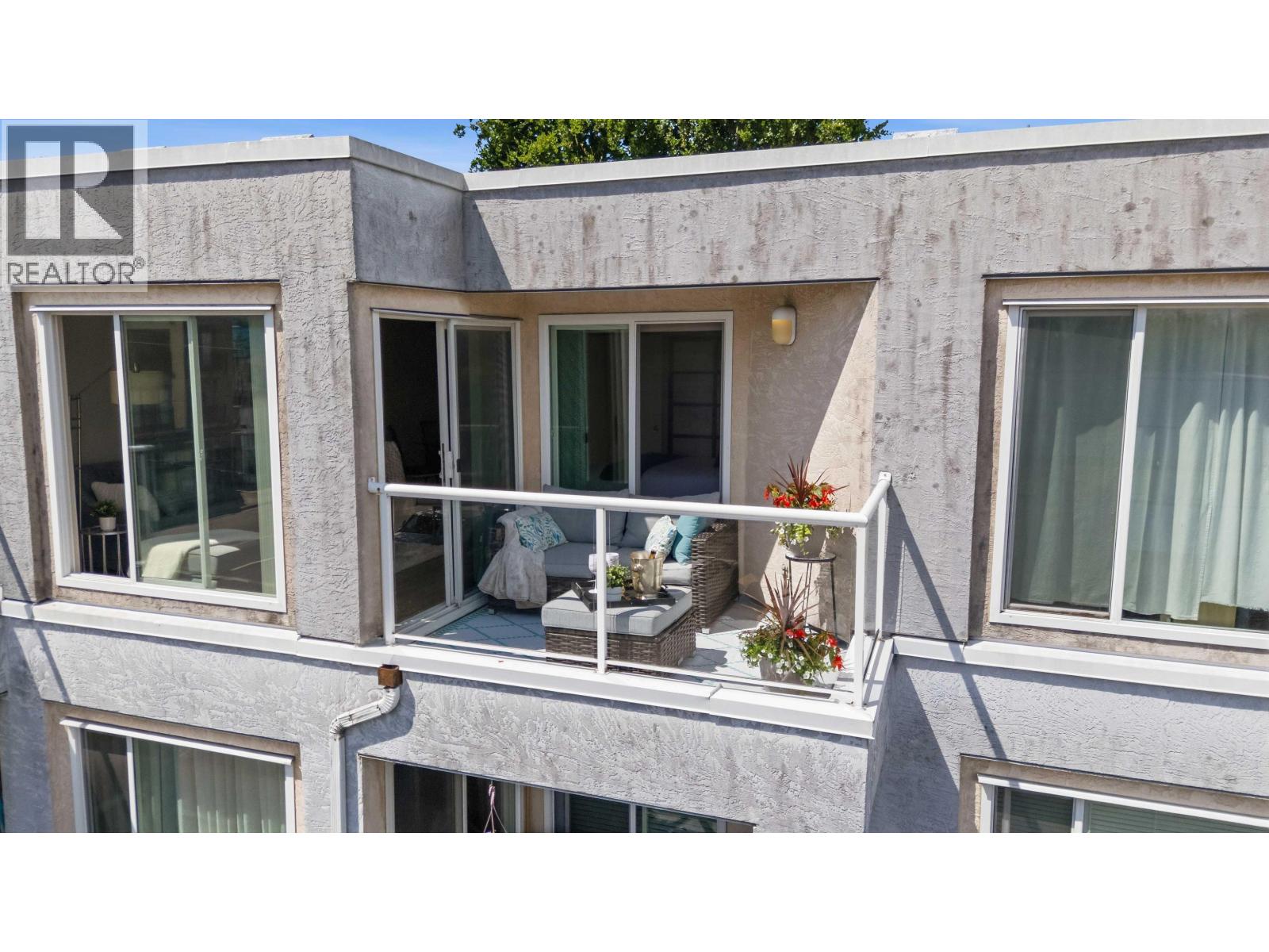 402 3505 W BROADWAY, Vancouver — photo 2