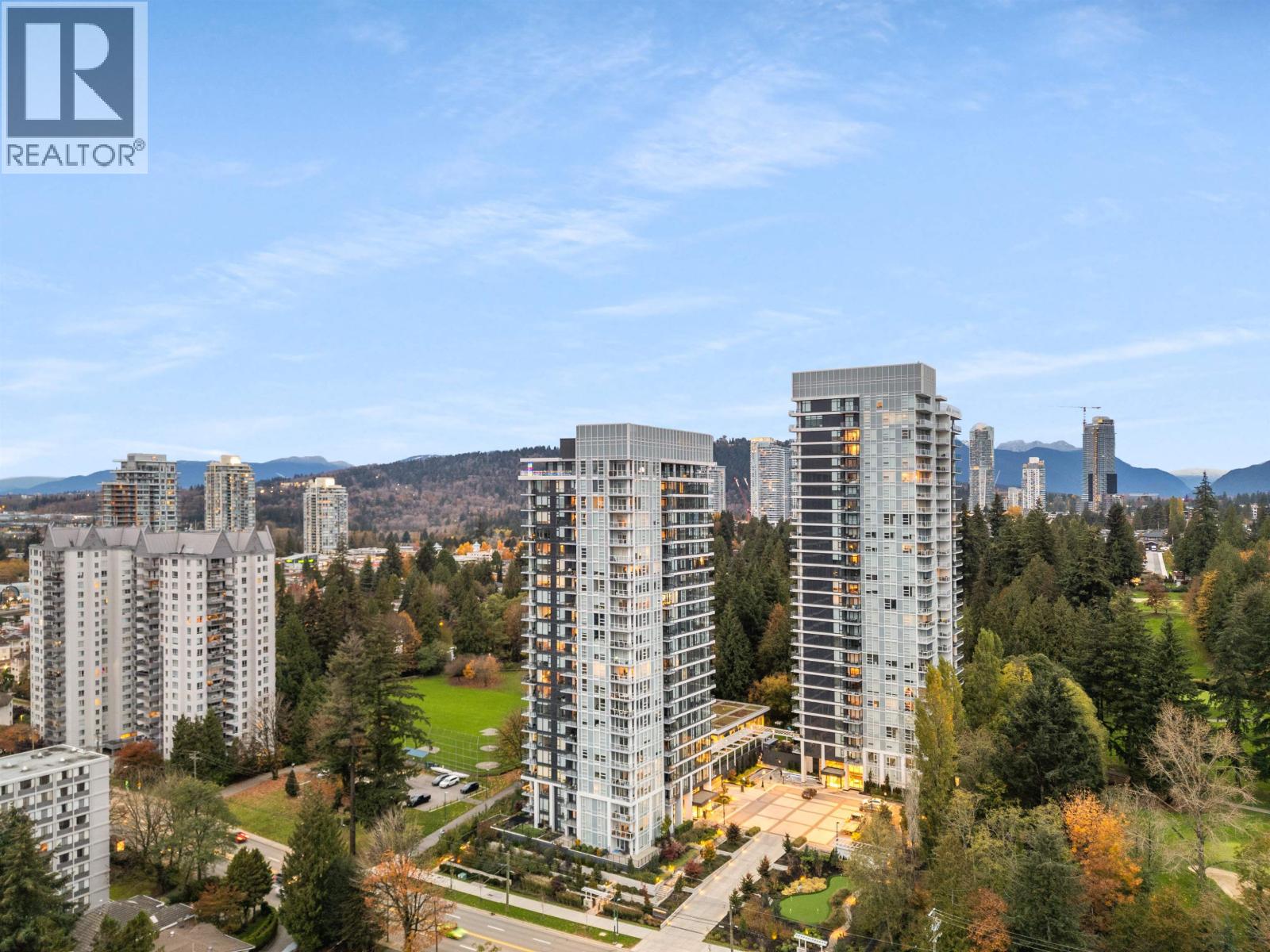 608 585 AUSTIN AVENUE, Coquitlam