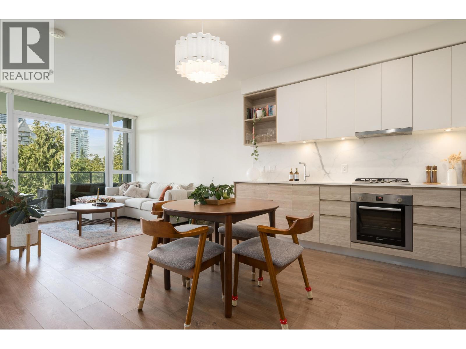 608 585 AUSTIN AVENUE, Coquitlam
