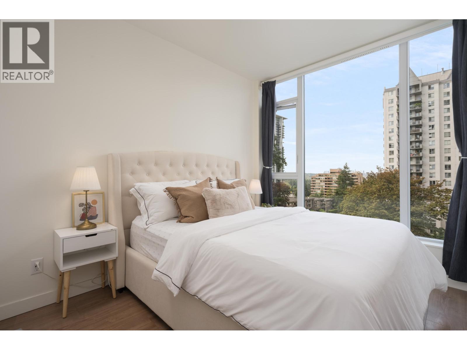 608 585 AUSTIN AVENUE, Coquitlam