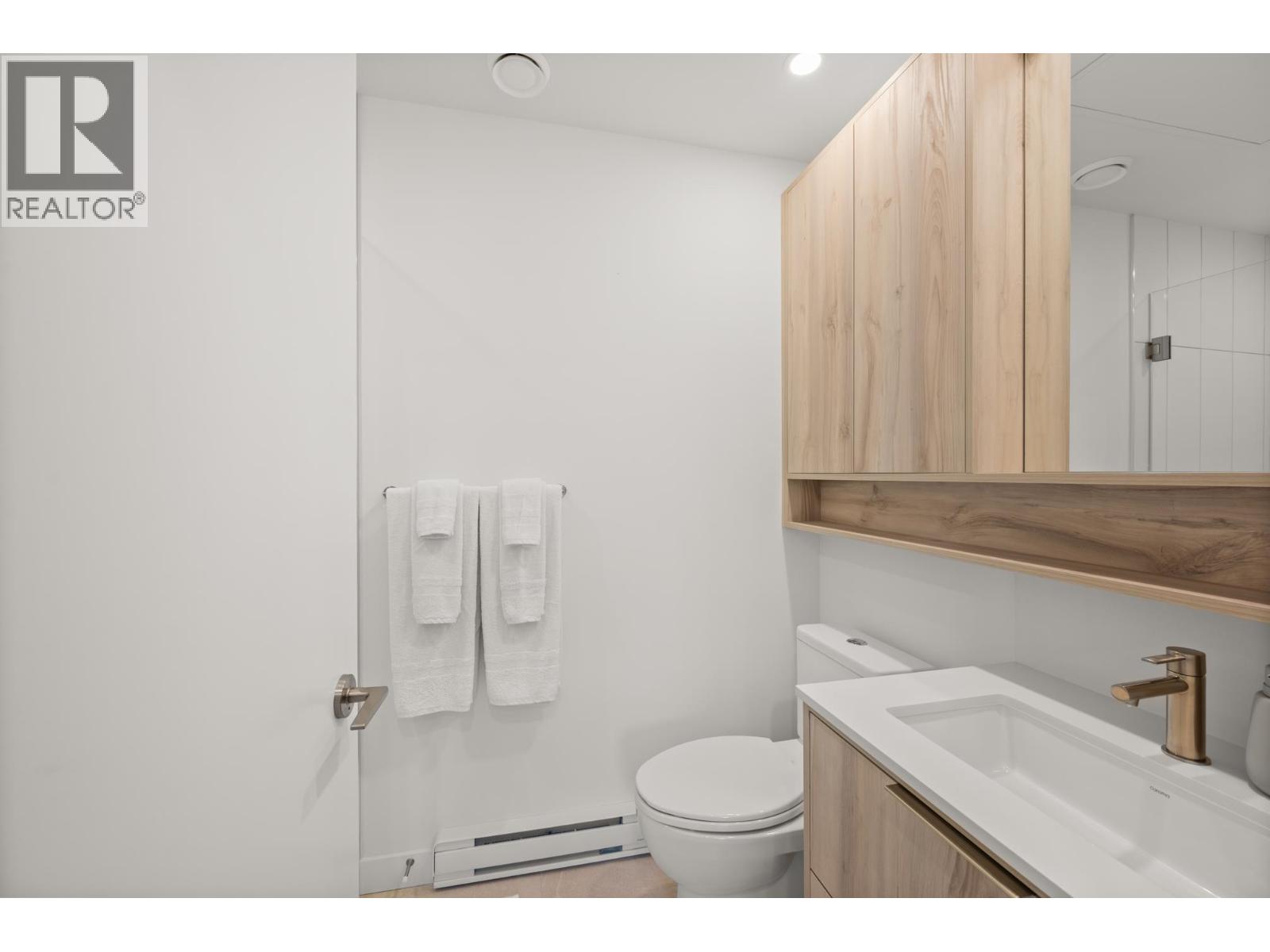 613 3596 MALSUM DRIVE, North Vancouver