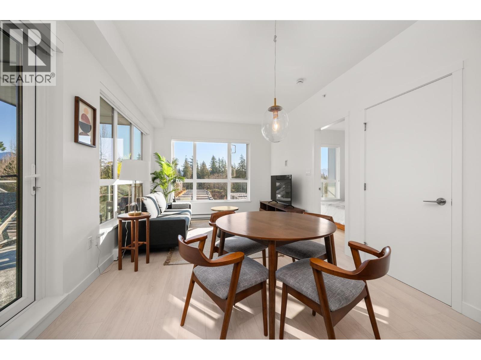 613 3596 MALSUM DRIVE, North Vancouver