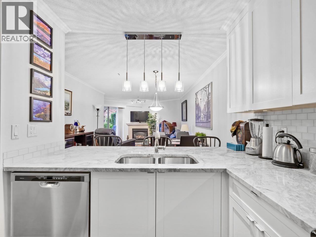 207 78 RICHMOND STREET, New Westminster