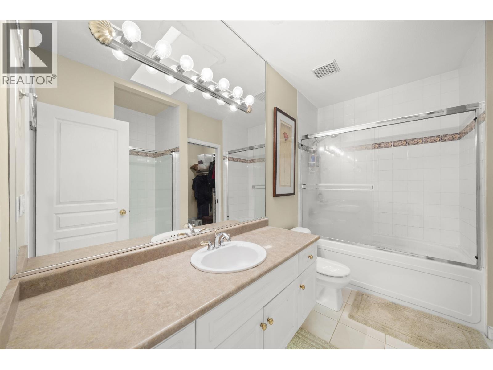423 1185 PACIFIC STREET, Coquitlam