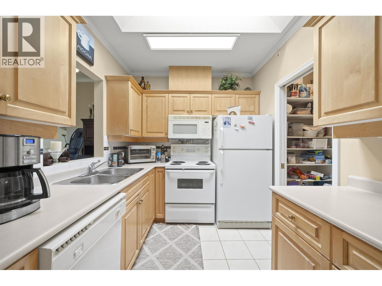 423 1185 PACIFIC STREET, Coquitlam