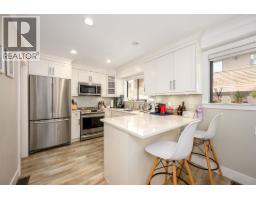 3201 Lonsdale Avenue, North Vancouver, BC V7N4G8 Photo 15