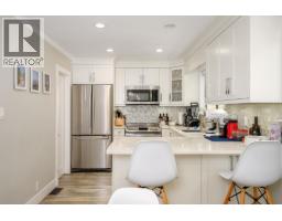 3201 Lonsdale Avenue, North Vancouver, BC V7N4G8 Photo 16