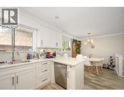 3201 Lonsdale Avenue, North Vancouver, BC V7N4G8 Photo 18