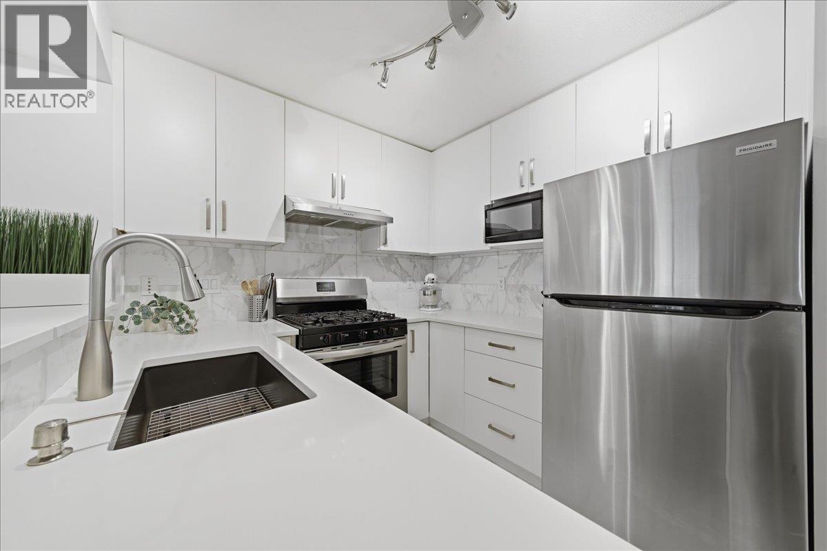 310 2966 SILVER SPRINGS BOULEVARD, Coquitlam