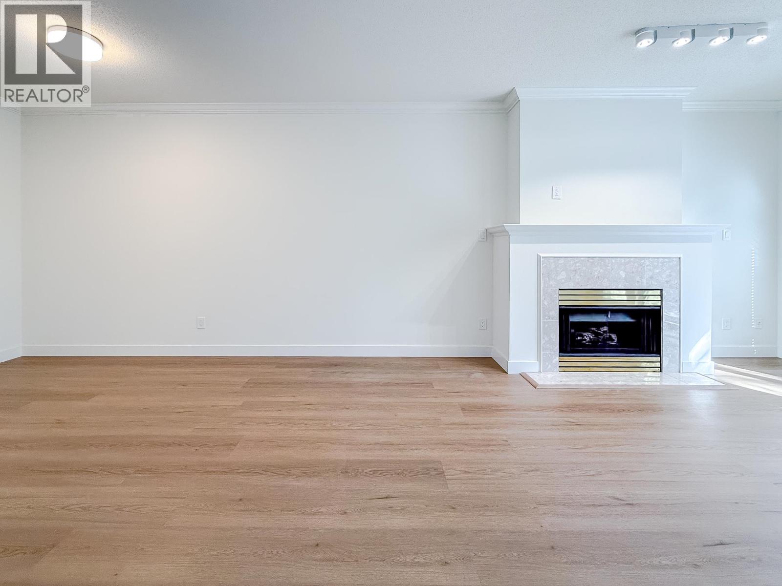37 12871 JACK BELL DRIVE, Richmond