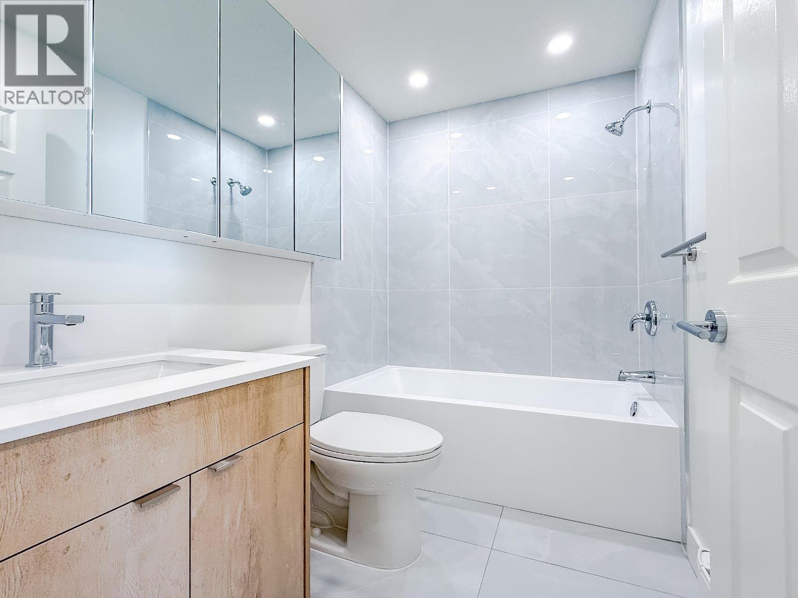 37 12871 JACK BELL DRIVE, Richmond