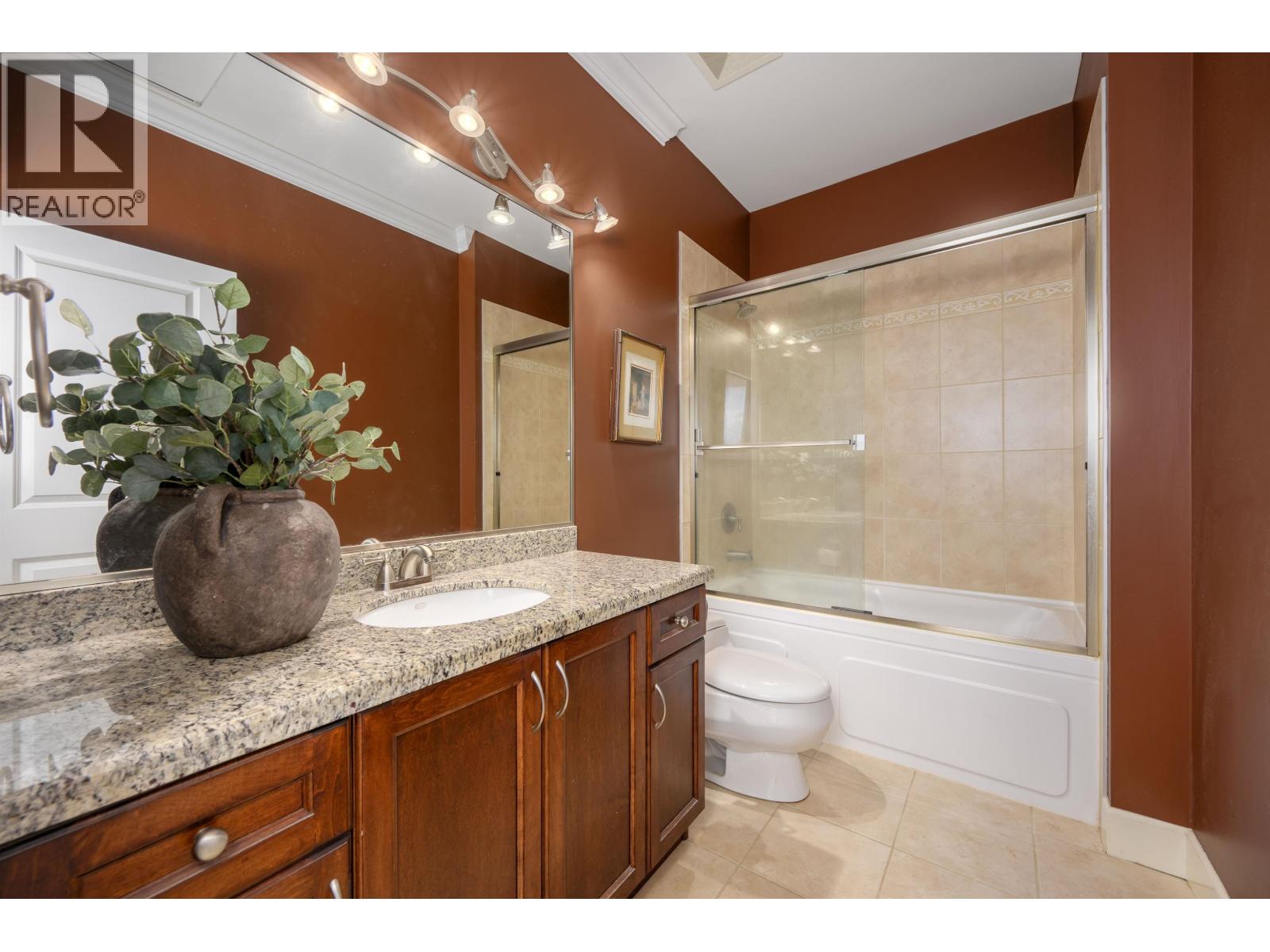 2915 FERN DRIVE, Anmore