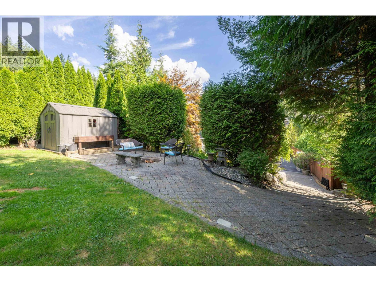 2915 FERN DRIVE, Anmore