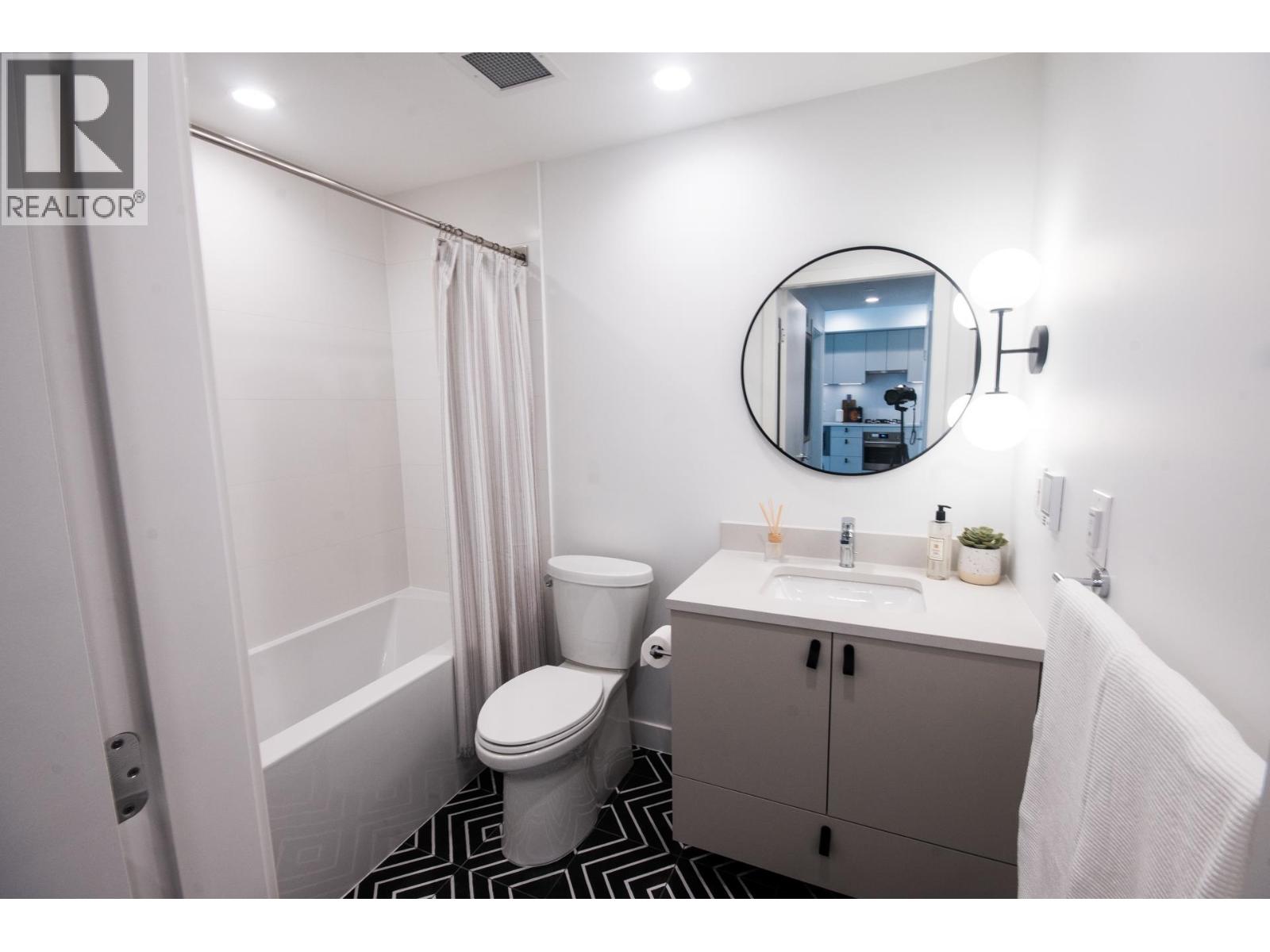 609 1680 E 12TH AVENUE, Vancouver