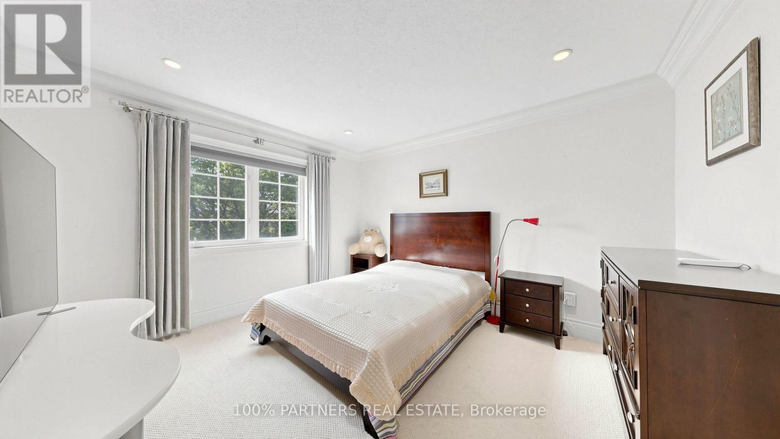 33 EARNSHAW DRIVE - Image 27