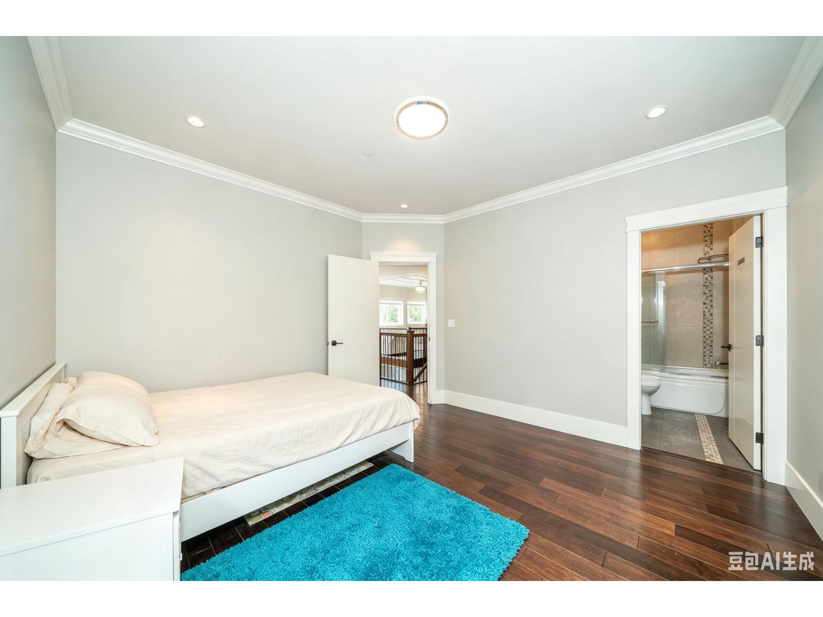 15807 BUENA VISTA AVENUE, White Rock
